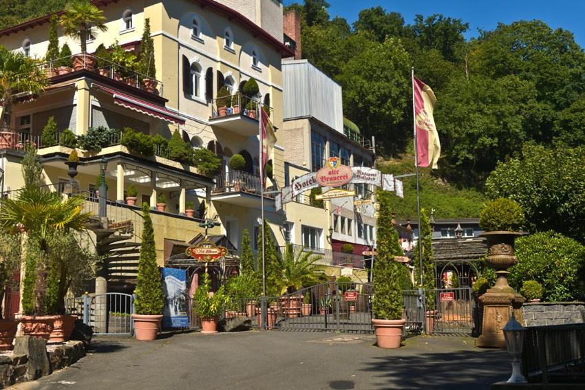 Alte Brauerei Kasbachtal Hotel ภายนอก รูปภาพ
