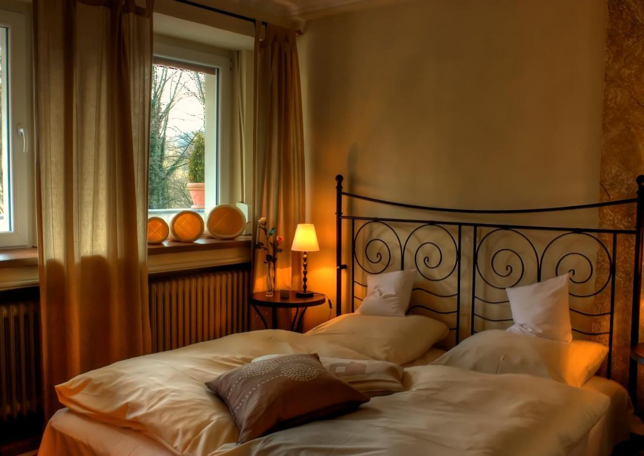 Alte Brauerei Kasbachtal Hotel ภายนอก รูปภาพ